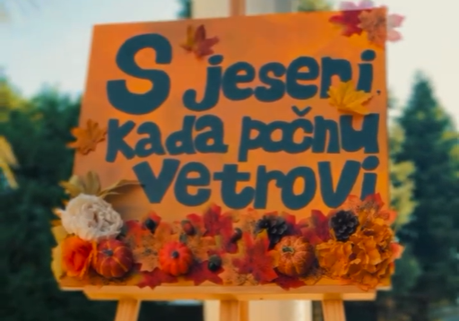 „S jeseni, kada počnu vetrovi“ — lirsko podne